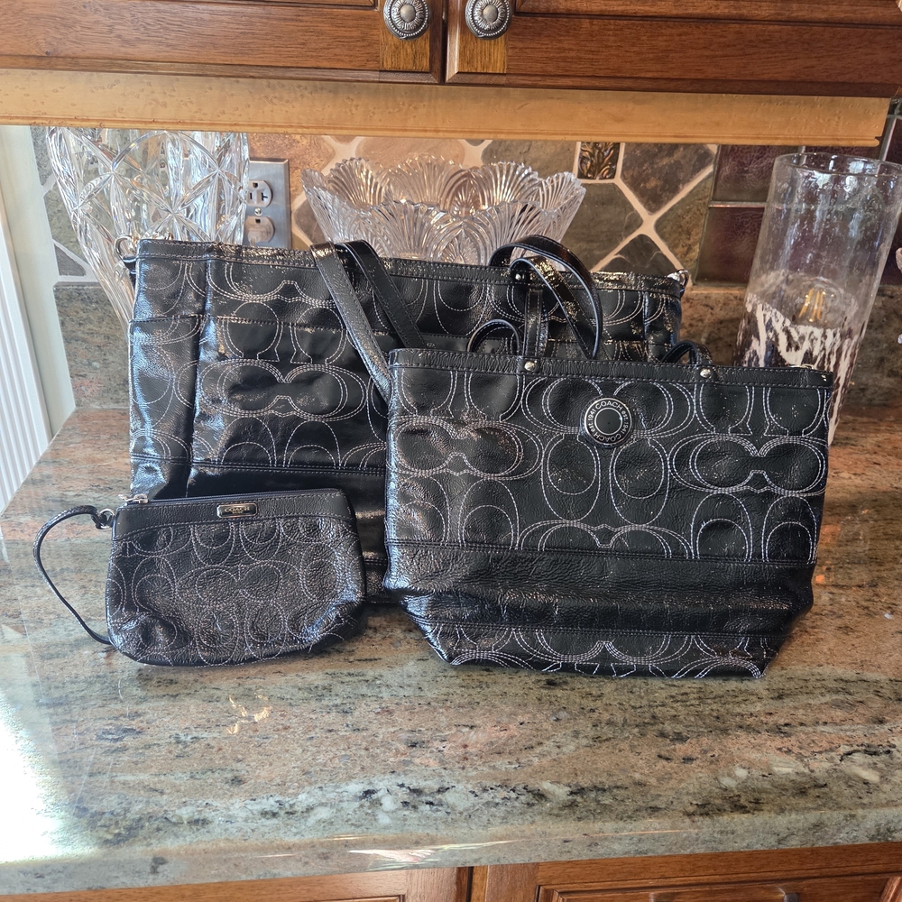 Complete Coach Set In Black Patent Leather
